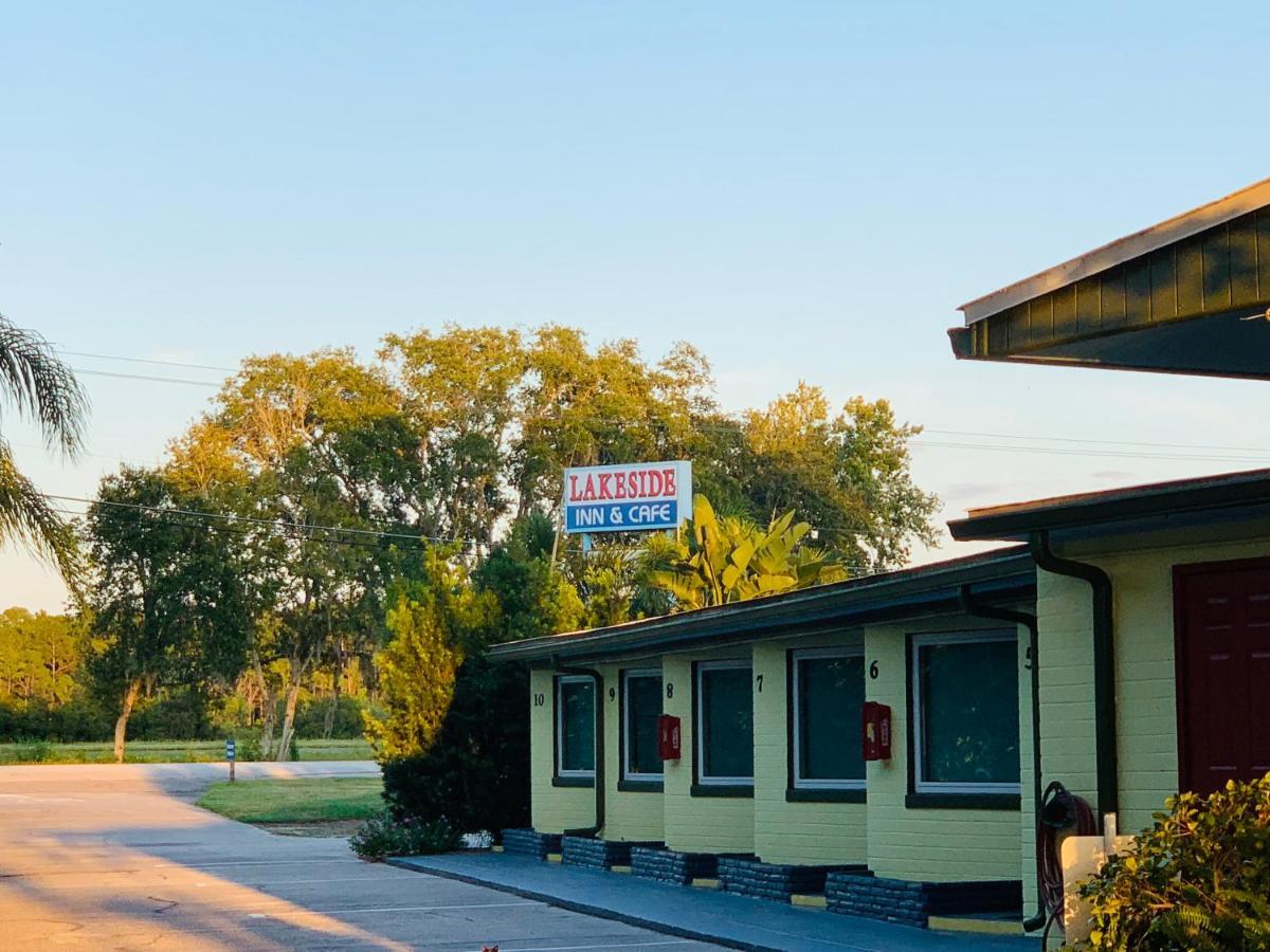 סיינט קלאוד Lakeside Inn And Cafe מראה חיצוני תמונה